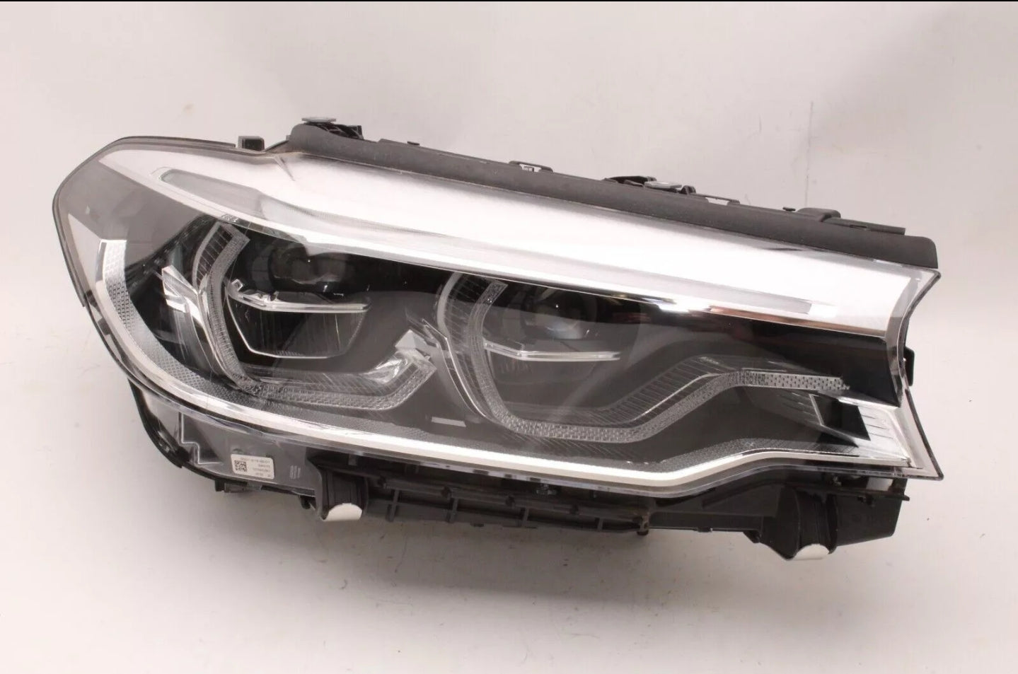 BMW G30 Pre-LCI headlights (used 9k miles)